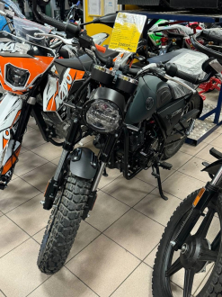 Новенький! TRIUMPH Racer!