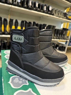 В наличии дутики "Аляска" для мужчин и женщин в магазинах БАРС.