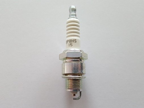 Свеча NGK BP 8 HS-15 (Mercury 9.9-15)